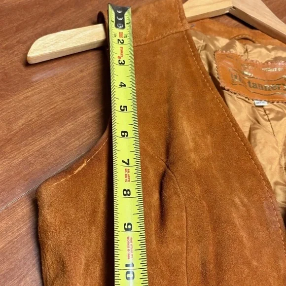 Vintage “The Tannery” Montgomery Ward Brown Suede Leather 70’s 60’s Fringe Vest - Picture 13 of 16